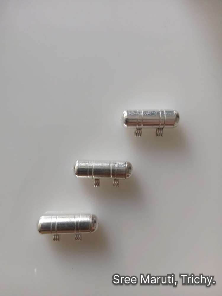 Silver Tabiz (No. 540) Silver Tabiz (No. 540) openable silver amulet for protection from evil eyes and negative energy, suitable for men, women, and kids.